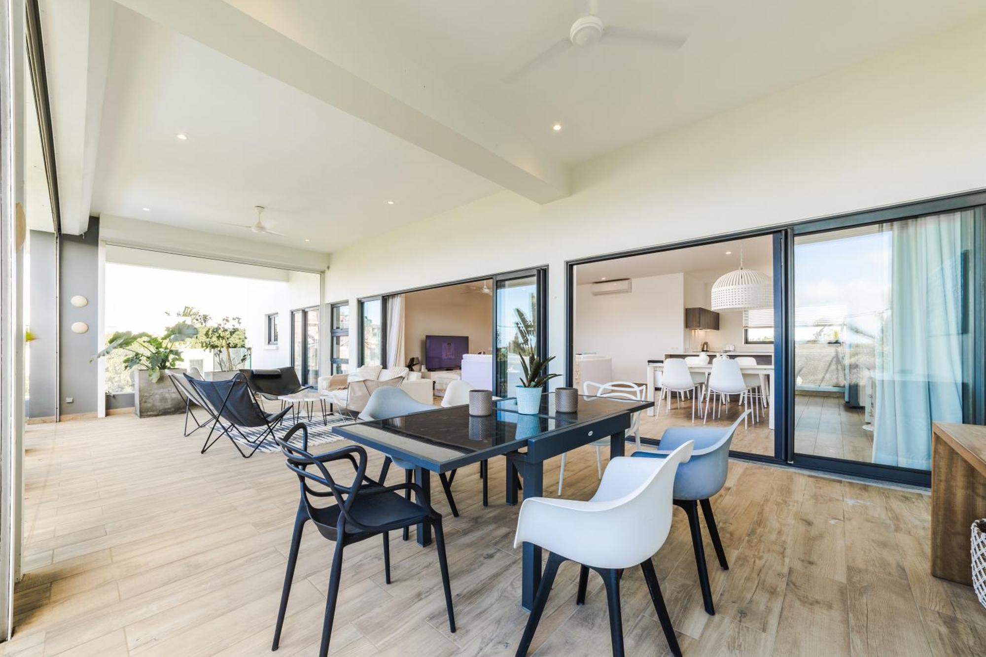 Modern Penthouse - Nautilya Bs1 Apartment Grand Bay Luaran gambar